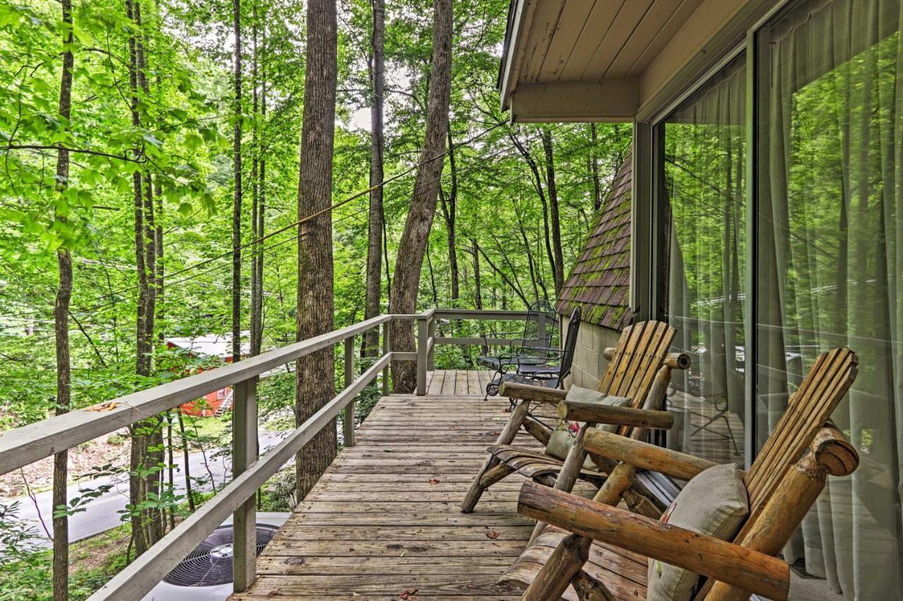 Snuggle Inn In The Heart Of Chalet Village! Gatlinburg Dış mekan fotoğraf