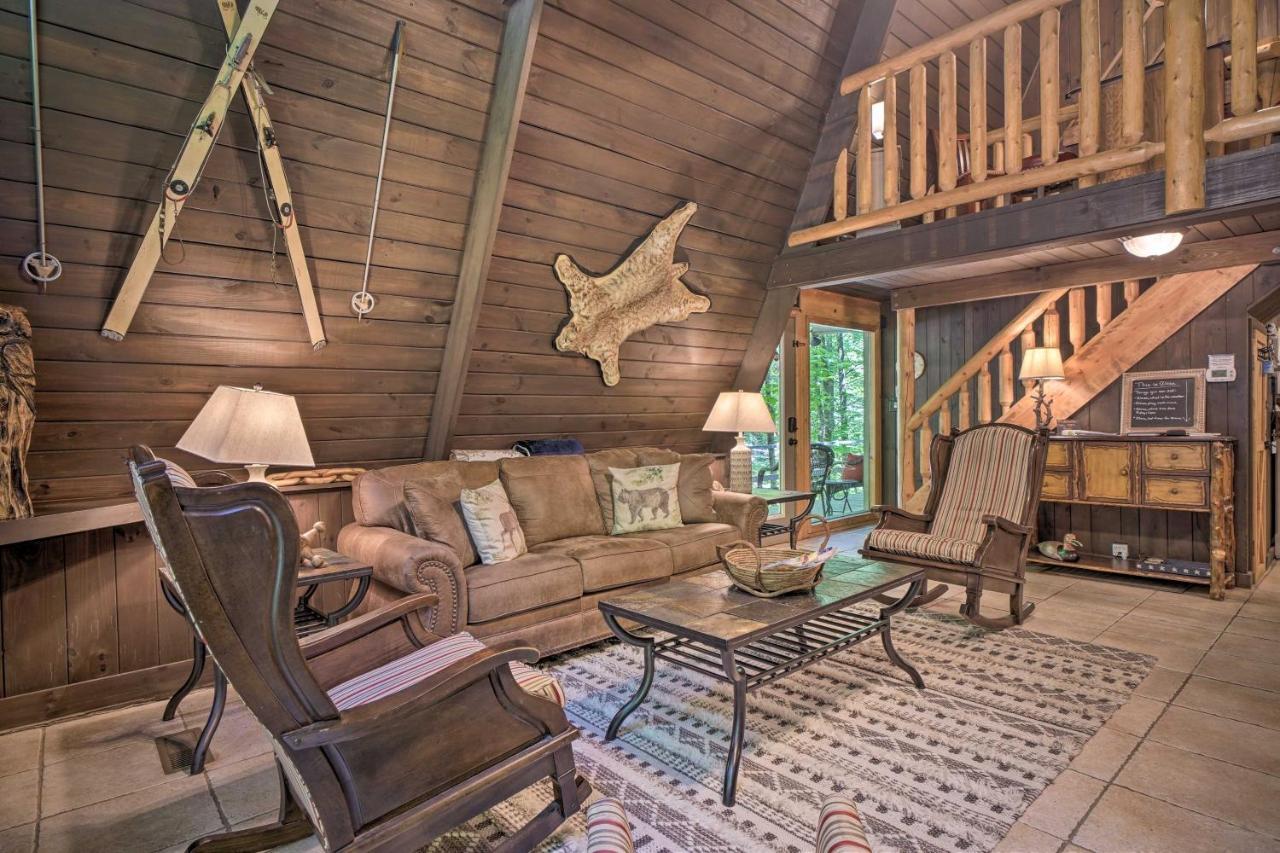 Snuggle Inn In The Heart Of Chalet Village! Gatlinburg Dış mekan fotoğraf