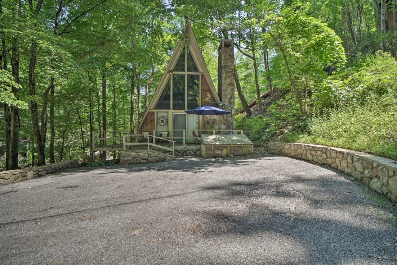 Snuggle Inn In The Heart Of Chalet Village! Gatlinburg Dış mekan fotoğraf